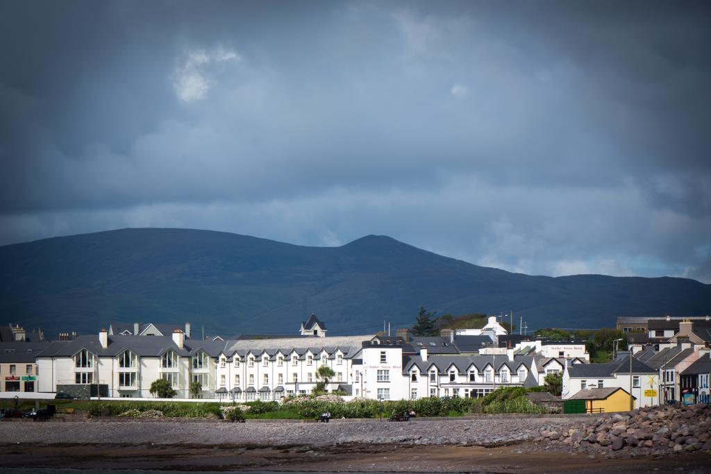 Butler Arms Hotel Waterville Buitenkant foto
